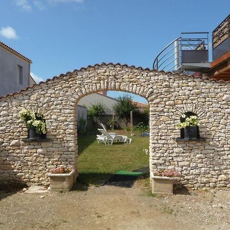 Chambre D'Hote Fleur De Potager Ле-Сабль-д’Олон Экстерьер фото